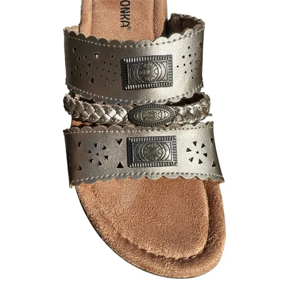 Minnetonka Leather Bronze Cut-Out Slide Sandals NEW 6 - Picture 2 of 8